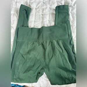 Green High-Waisted Leggings